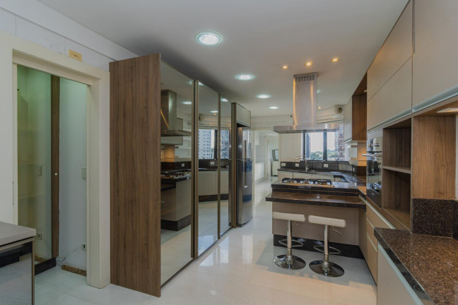 Imagem Apartamento com 4 Quartos para Alugar, 351 m² em Ecoville - Curitiba Imagem Apartamento com 4 Quartos para Alugar, 351 m² em Ecoville - Curitiba
