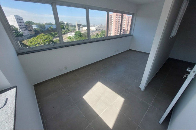 Sala Comercial à Venda, 31 m² em Jardim Oriental - São Paulo