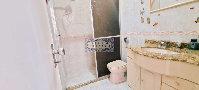 Imagem Apartamento com 2 Quartos à Venda, 70 m² em Copacabana - Rio De Janeiro Imagem Apartamento com 2 Quartos à Venda, 70 m² em Copacabana - Rio De Janeiro