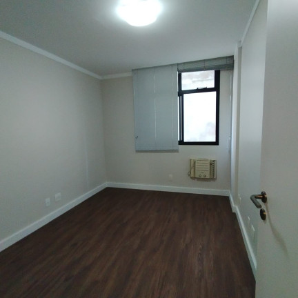 Imagem Imóvel com 3 Quartos à Venda, 130 m² em Boa Viagem - Niterói Imagem Imóvel com 3 Quartos à Venda, 130 m² em Boa Viagem - Niterói