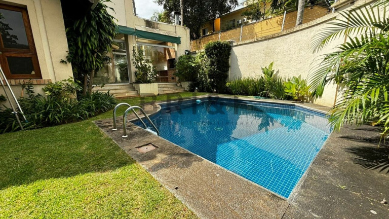 Imagem Casa com 6 Quartos à Venda ou Locação, 446 m² em Chácara Monte Alegre - São Paulo Imagem Casa com 6 Quartos à Venda ou Locação, 446 m² em Chácara Monte Alegre - São Paulo