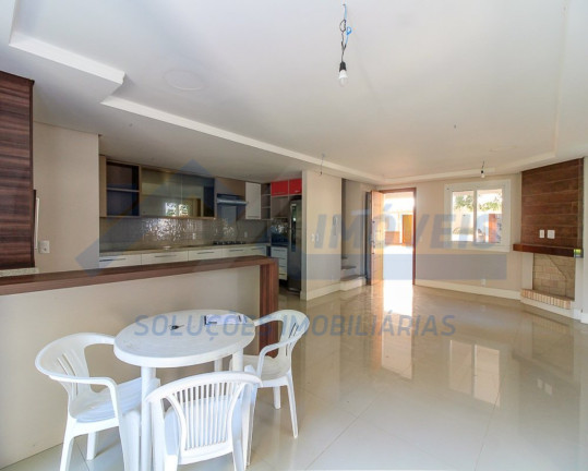 Imagem Casa com 3 Quartos à Venda, 447 m² em Tristeza - Porto Alegre Imagem Casa com 3 Quartos à Venda, 447 m² em Tristeza - Porto Alegre
