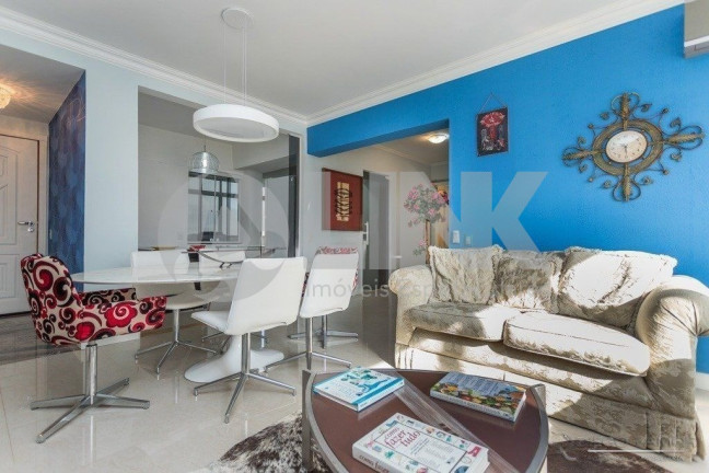 Apartamento com 3 Quartos à Venda, 104 m² em Moinhos De Vento - Porto Alegre