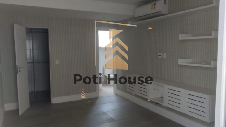 Imagem Imóvel com 4 Quartos à Venda, 170 m² em Petrópolis - Natal Imagem Imóvel com 4 Quartos à Venda, 170 m² em Petrópolis - Natal