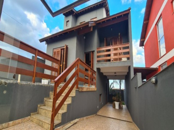 Imagem Imóvel com 3 Quartos à Venda, 240 m² em Alto Petropolis - Porto Alegre Imagem Imóvel com 3 Quartos à Venda, 240 m² em Alto Petropolis - Porto Alegre