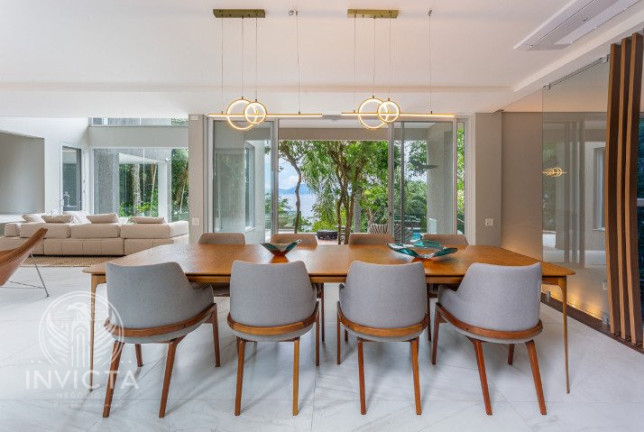 Imagem Casa com 4 Quartos à Venda, 524 m² em Estaleirinho - Balneário Camboriú Imagem Casa com 4 Quartos à Venda, 524 m² em Estaleirinho - Balneário Camboriú