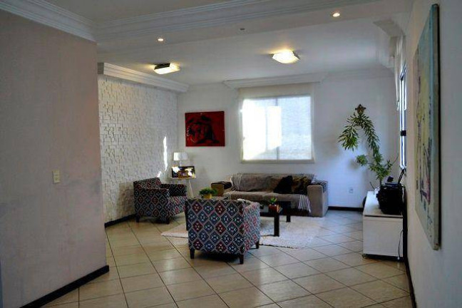 Imagem Casa com 4 Quartos à Venda, 245 m² em Jardim Placaford - Salvador