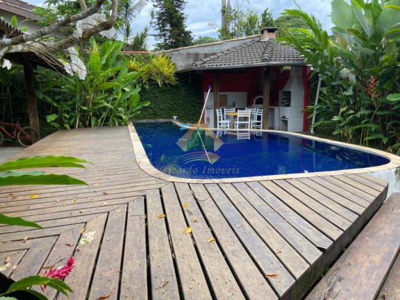 Casa de Condomínio com 4 Quartos à Venda, 250 m² em Itamambuca - Ubatuba