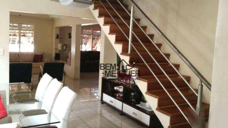 Imagem Sobrado com 4 Quartos à Venda, 173 m² em Jardim Mutinga - São Paulo Imagem Sobrado com 4 Quartos à Venda, 173 m² em Jardim Mutinga - São Paulo