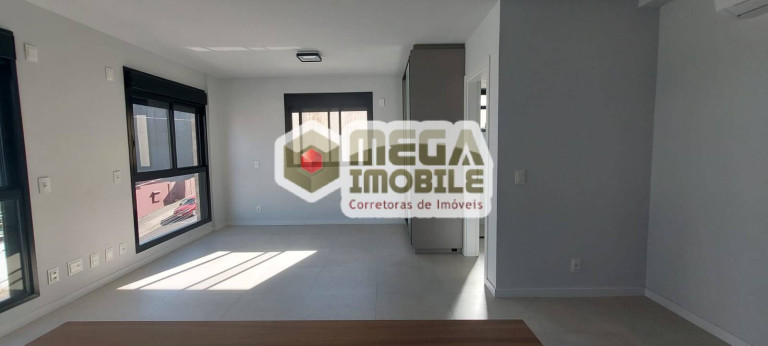 Imagem Apartamento com 1 Quarto à Venda, 28 m² em Centro - Florianópolis Imagem Apartamento com 1 Quarto à Venda, 28 m² em Centro - Florianópolis