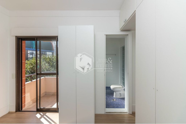 Imagem Apartamento com 2 Quartos à Venda, 127 m² em Moema - São Paulo Imagem Apartamento com 2 Quartos à Venda, 127 m² em Moema - São Paulo