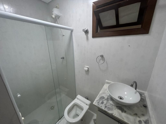 Imagem Casa com 3 Quartos à Venda, 155 m² em Aparecida - Santos
