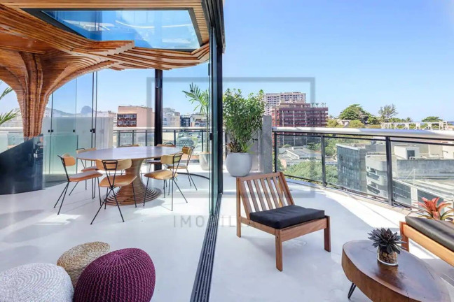 Imagem Cobertura com 4 Quartos à Venda, 220 m² em Ipanema - Rio De Janeiro Imagem Cobertura com 4 Quartos à Venda, 220 m² em Ipanema - Rio De Janeiro