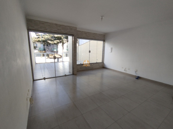 Casa com 3 Quartos à Venda, 200 m² em Vila Salete - São Paulo