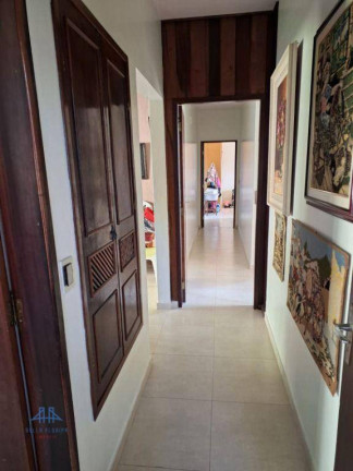 Imagem Casa com 5 Quartos à Venda, 328 m² em Córrego Grande - Florianópolis