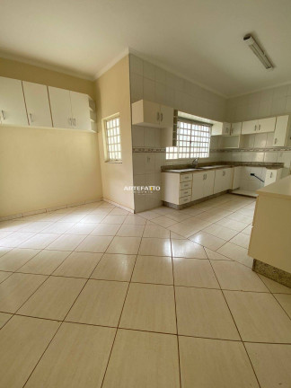 Imagem Casa com 3 Quartos à Venda, 130 m² Imagem Casa com 3 Quartos à Venda, 130 m²