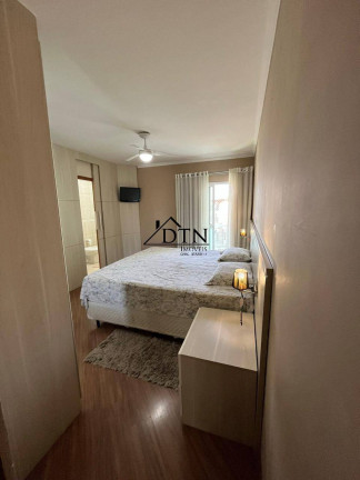 Imagem Casa com 3 Quartos à Venda, 239 m² em Vila Scarpelli - Santo André
