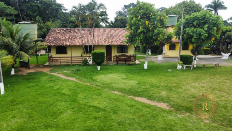 Imagem Chácara com 10 Quartos à Venda, 15.000 m² em Lagoa Dourada - Guarapari Imagem Chácara com 10 Quartos à Venda, 15.000 m² em Lagoa Dourada - Guarapari