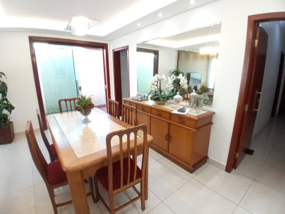 Imagem Casa com 3 Quartos à Venda, 219 m² em álvaro Camargo - Belo Horizonte Imagem Casa com 3 Quartos à Venda, 219 m² em álvaro Camargo - Belo Horizonte