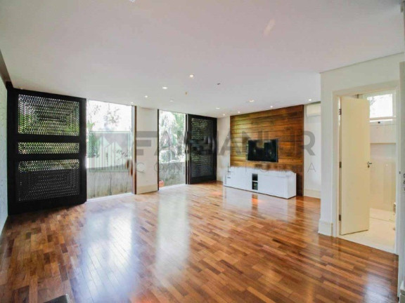 Imagem Casa com 3 Quartos à Venda, 334 m² em Jardim Europa - São Paulo