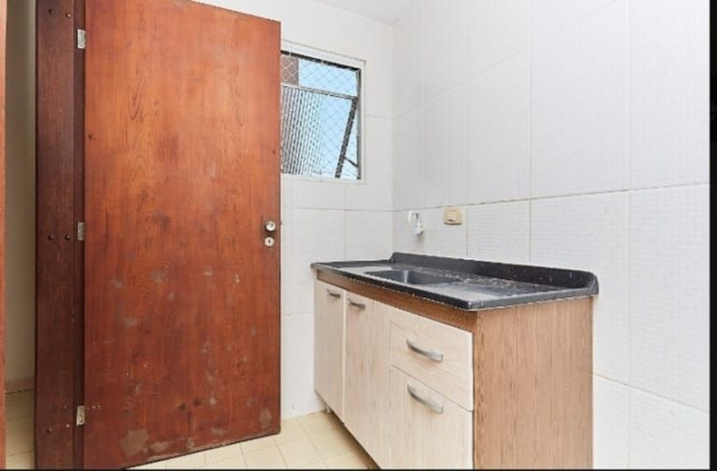 Imagem Apartamento com 1 Quarto à Venda, 33 m² em Centro - Curitiba Imagem Apartamento com 1 Quarto à Venda, 33 m² em Centro - Curitiba
