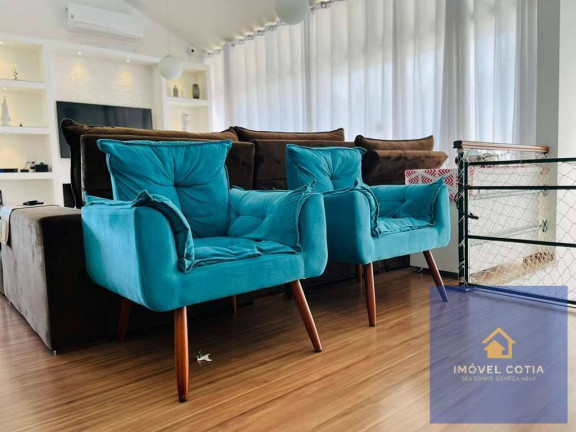 Imagem Casa com 3 Quartos à Venda, 600 m² em Chácara Roselândia - Cotia Imagem Casa com 3 Quartos à Venda, 600 m² em Chácara Roselândia - Cotia