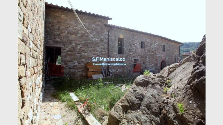 Imagem Casa com 40 Quartos à Venda, 4.500 m² em La Panca - Greve In Chianti