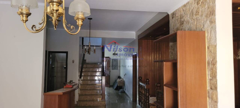 Imagem Casa com 3 Quartos à Venda, 380 m² em Vila Galvão - Guarulhos