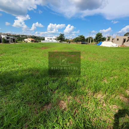 Imagem Terreno à Venda, 750 m² em Royal Park Prime - Ourinhos