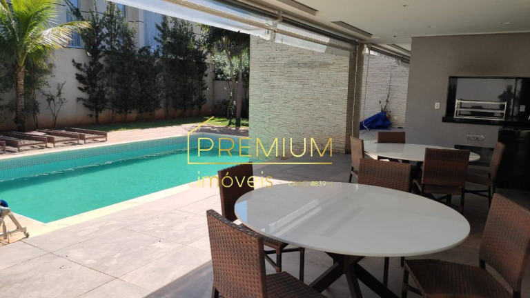 Imagem Casa com 5 Quartos à Venda, 595 m² em Medeiros - Jundiaí Imagem Casa com 5 Quartos à Venda, 595 m² em Medeiros - Jundiaí