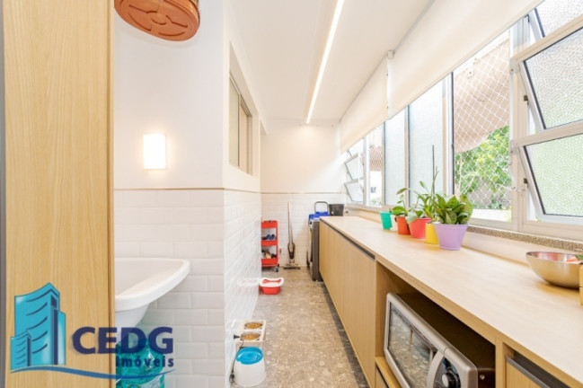 Imagem Apartamento com 3 Quartos à Venda, 123 m² em Batel - Curitiba Imagem Apartamento com 3 Quartos à Venda, 123 m² em Batel - Curitiba