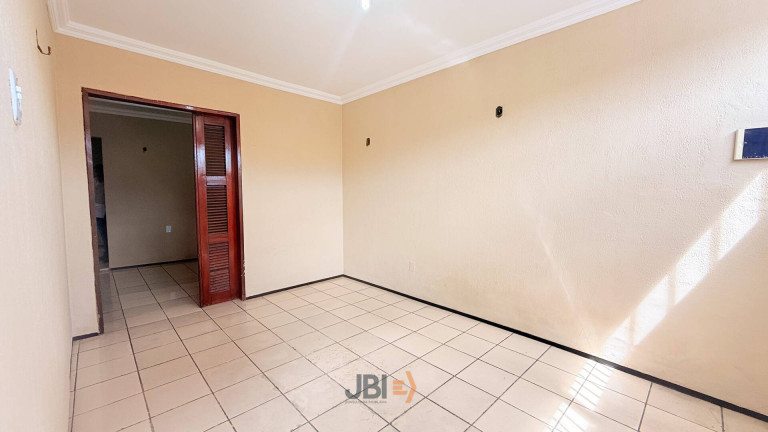 Casa com 3 Quartos à Venda, 110 m² em Monte Castelo - Fortaleza