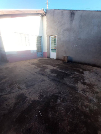 Imagem Casa com 2 Quartos à Venda, 200 m² em Jardim Maria Luíza - Botucatu Imagem Casa com 2 Quartos à Venda, 200 m² em Jardim Maria Luíza - Botucatu