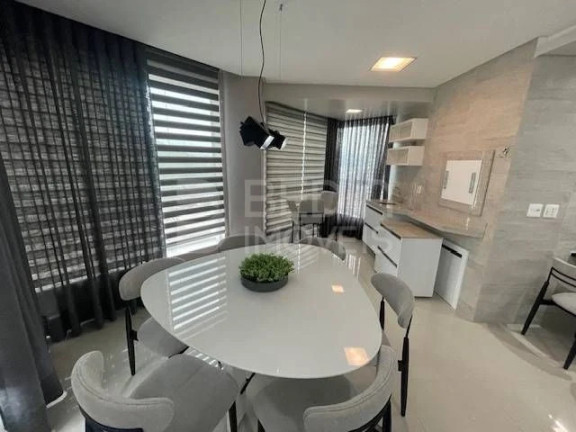 Imagem Apartamento com 3 Quartos à Venda, 136 m² em Centro - Balneário Camboriú Imagem Apartamento com 3 Quartos à Venda, 136 m² em Centro - Balneário Camboriú