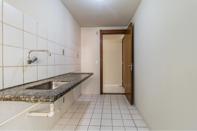 Imagem Imóvel com 2 Quartos à Venda, 58 m² em Jardim Carvalho - Porto Alegre Imagem Imóvel com 2 Quartos à Venda, 58 m² em Jardim Carvalho - Porto Alegre