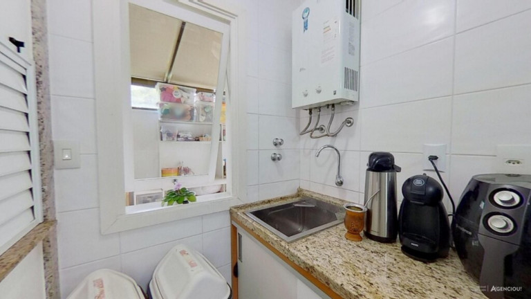 Imagem Imóvel com 3 Quartos à Venda, 122 m² em Nonoai - Porto Alegre Imagem Imóvel com 3 Quartos à Venda, 122 m² em Nonoai - Porto Alegre