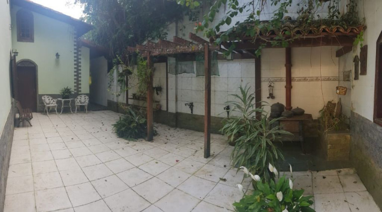 Imagem Casa com 5 Quartos à Venda, 300 m² em Itaipu - Niterói Imagem Casa com 5 Quartos à Venda, 300 m² em Itaipu - Niterói