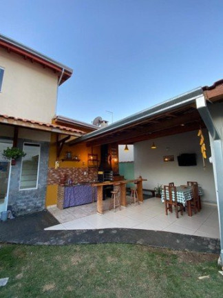 Imagem Casa com 2 Quartos à Venda, 250 m² em Cachoeira Paulista