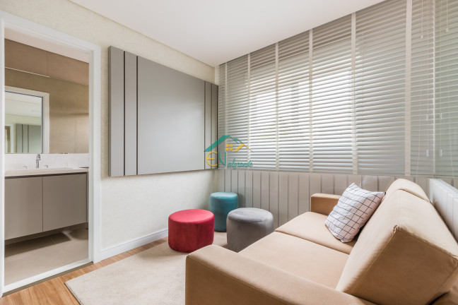 Imagem Apartamento com 3 Quartos para Alugar, 160 m² em Cabral - Curitiba