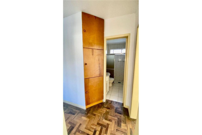 Imagem Imóvel com 2 Quartos à Venda, em Menino Deus - Porto Alegre Imagem Imóvel com 2 Quartos à Venda, em Menino Deus - Porto Alegre