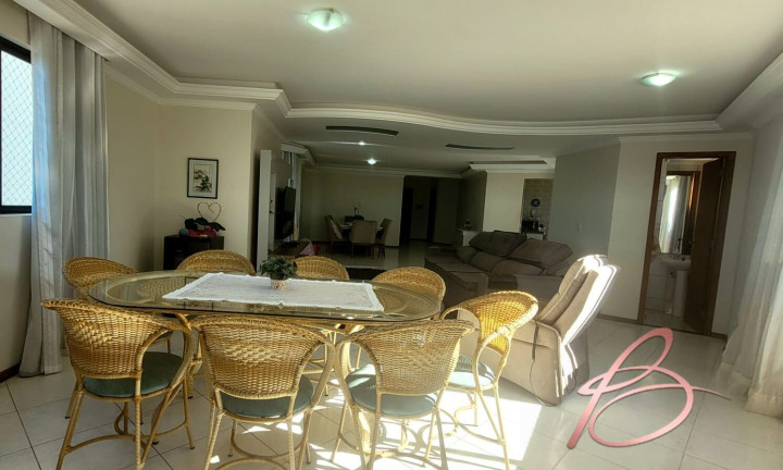 Imagem Apartamento com 4 Quartos à Venda, 308 m² em Centro - Balneário Camboriú