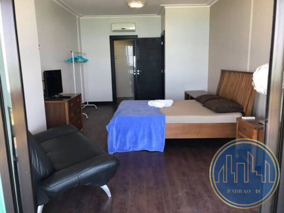 Imagem Casa com 4 Quartos para Temporada, 380 m² em Estaleiro - Balneário Camboriú