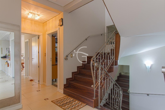 Imagem Casa com 4 Quartos à Venda, em Saguaçu - Joinville Imagem Casa com 4 Quartos à Venda, em Saguaçu - Joinville