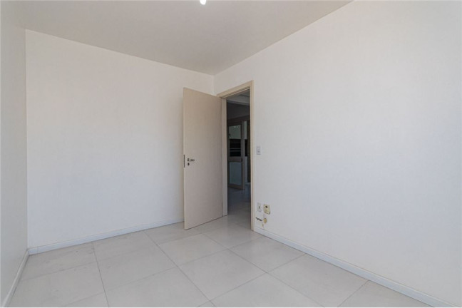 Imagem Apartamento com 2 Quartos à Venda, 66 m² em Cavalhada - Porto Alegre Imagem Apartamento com 2 Quartos à Venda, 66 m² em Cavalhada - Porto Alegre