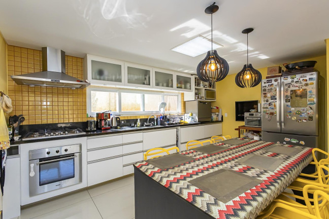 Imagem Casa com 3 Quartos à Venda, 191 m² em Campo Comprido - Curitiba Imagem Casa com 3 Quartos à Venda, 191 m² em Campo Comprido - Curitiba
