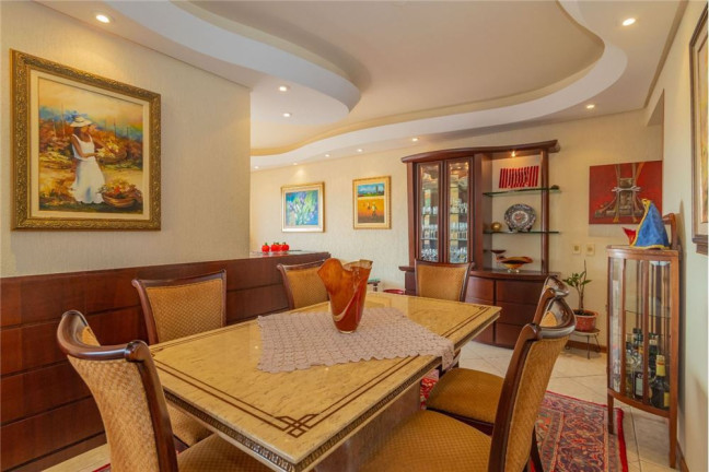 Imagem Apartamento com 3 Quartos à Venda, 157 m² em Menino Deus - Porto Alegre Imagem Apartamento com 3 Quartos à Venda, 157 m² em Menino Deus - Porto Alegre