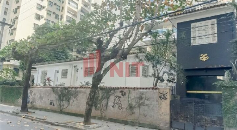 Apartamento com 4 Quartos à Venda, 205 m² em Icaraí - Niterói