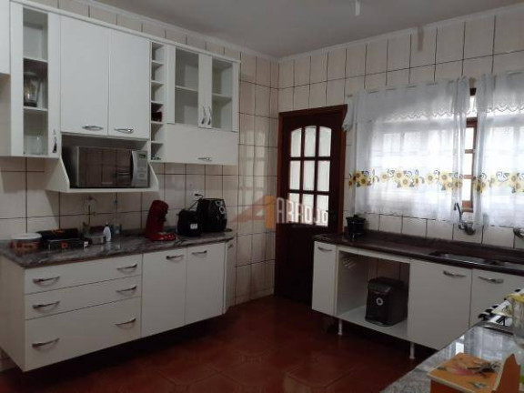 Imagem Sobrado com 3 Quartos à Venda, 200 m² em Vila Ré - São Paulo Imagem Sobrado com 3 Quartos à Venda, 200 m² em Vila Ré - São Paulo