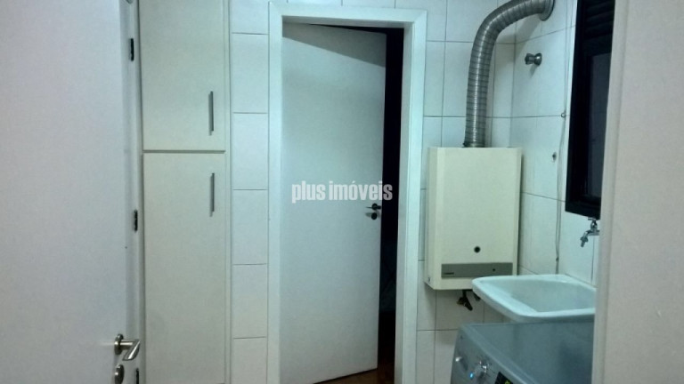 Imagem Apartamento com 3 Quartos à Venda, 205 m² em Vila Nova Conceição - São Paulo Imagem Apartamento com 3 Quartos à Venda, 205 m² em Vila Nova Conceição - São Paulo