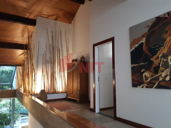 Imagem Casa com 3 Quartos à Venda, 365 m² em Piratininga - Niterói Imagem Casa com 3 Quartos à Venda, 365 m² em Piratininga - Niterói
